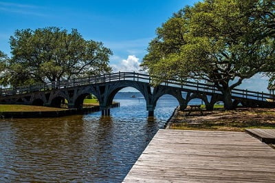 Example of Wooden Bridge